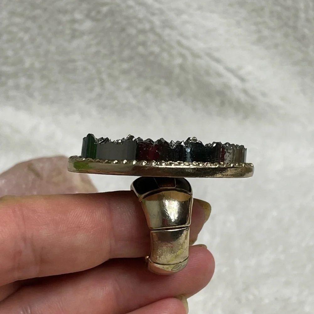 Druzy type fashion stretch ring